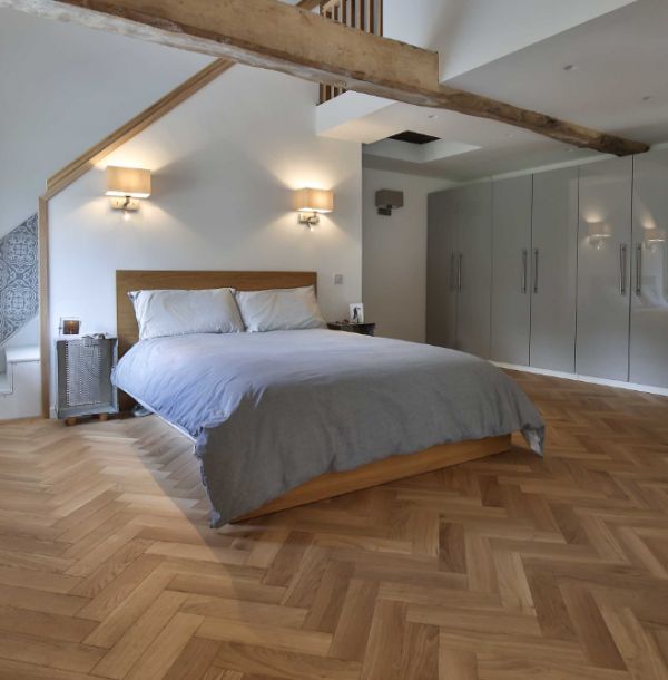 Lantai Parket Berpola Zigzag